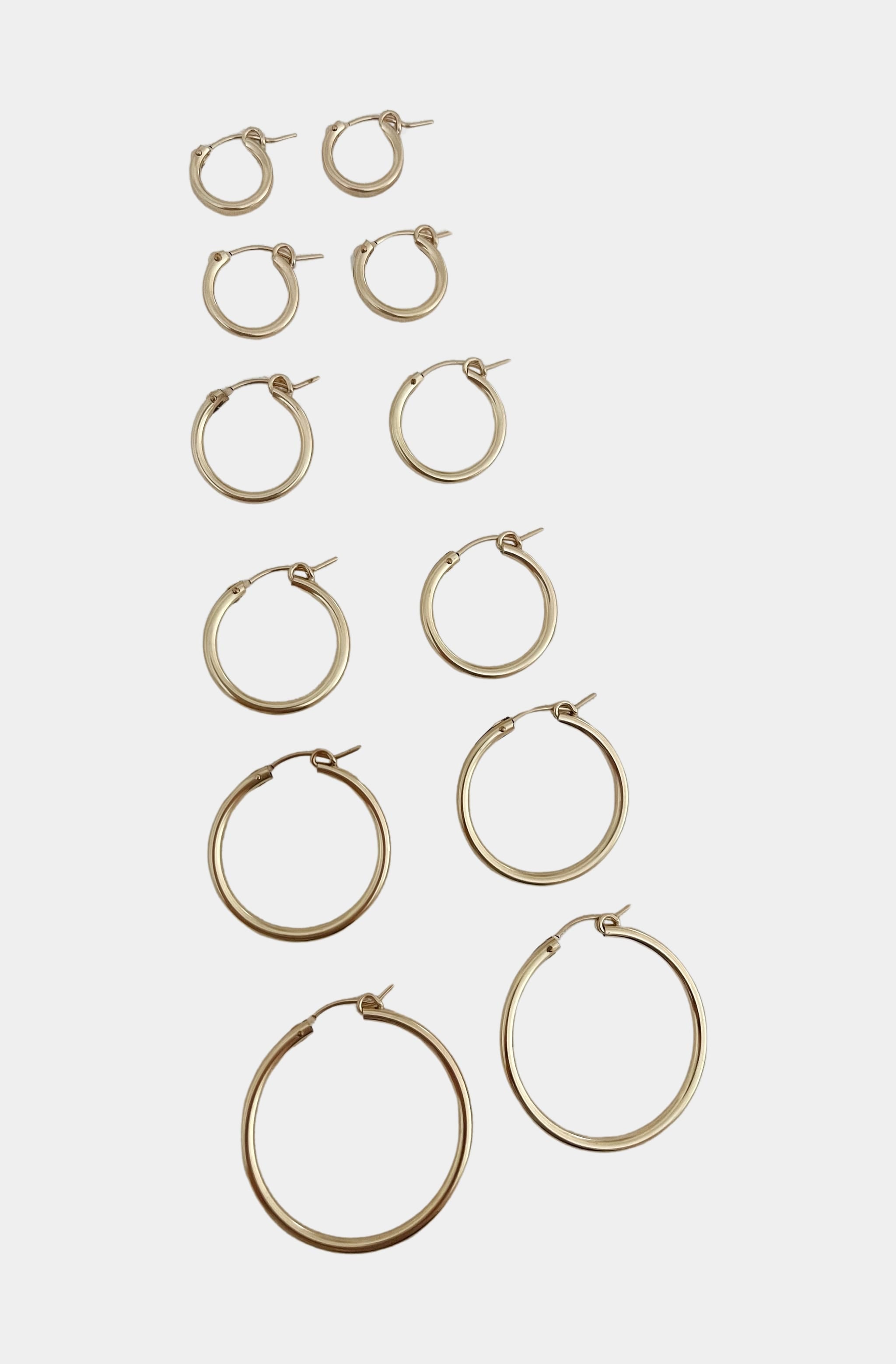 Classic Filled 18mm Hoops
