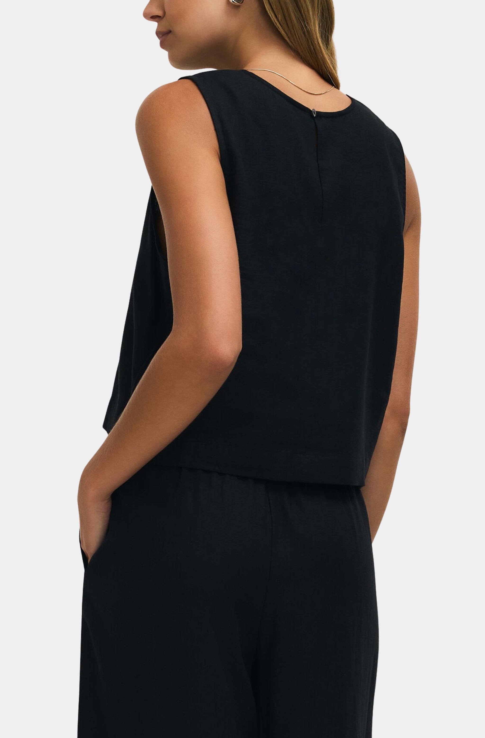 Sloane Linen Top – HEMLINE French Quarter