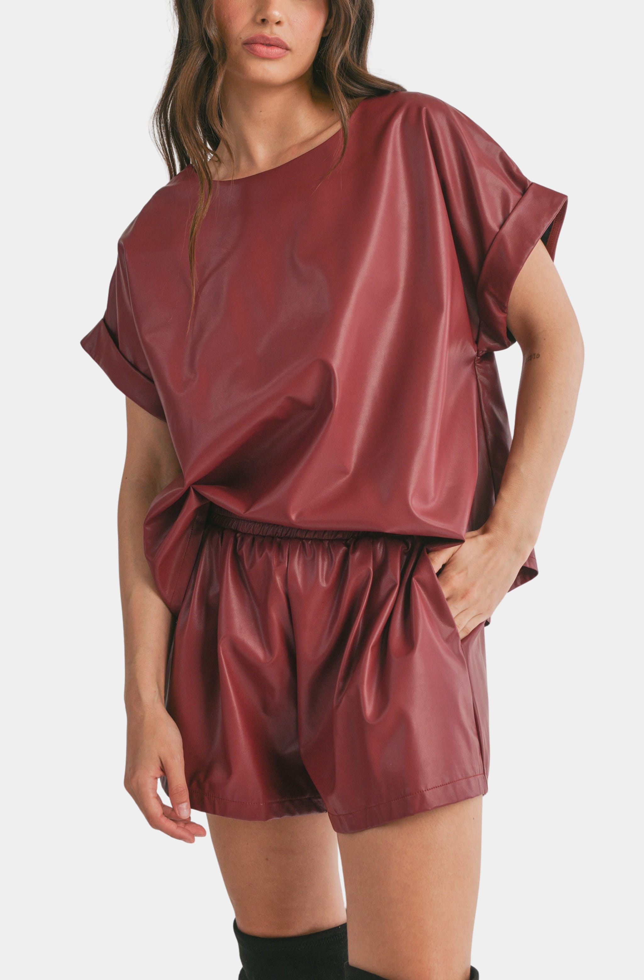 Marianne Top in vegan leather with boat neck and cuff sleeves