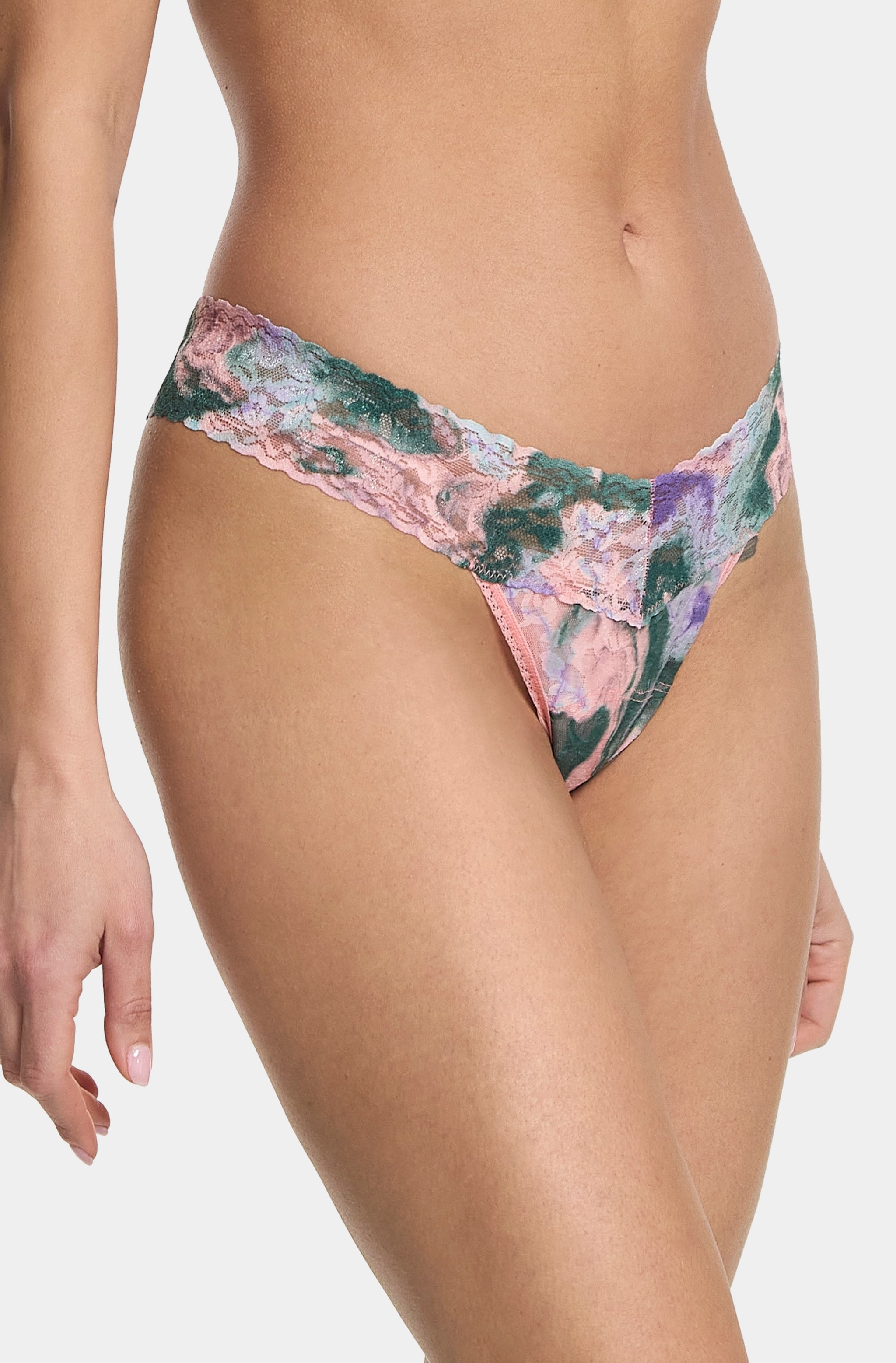 Printed Signature Lace Low Rise Thong