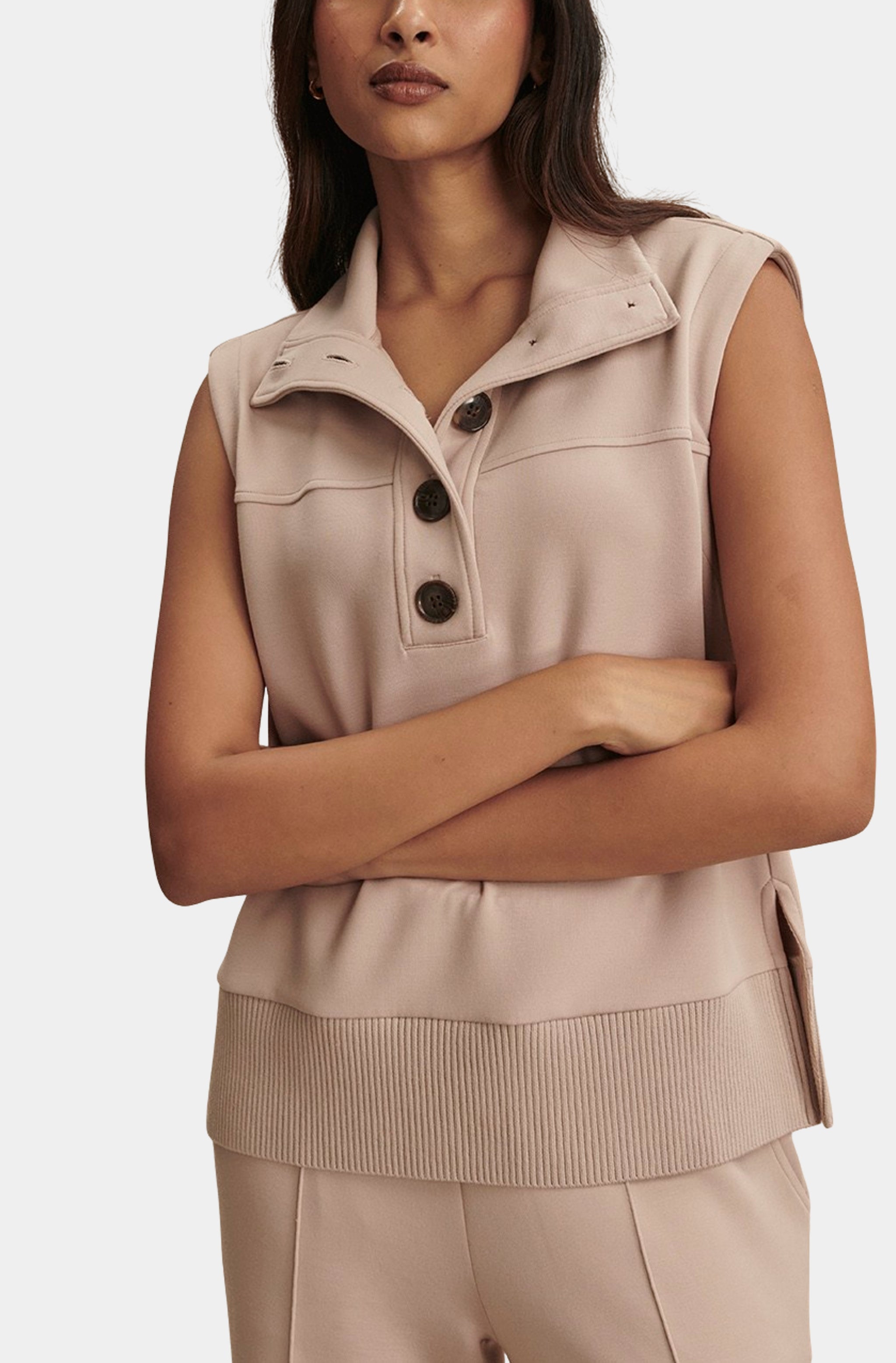 Conall Button Tank