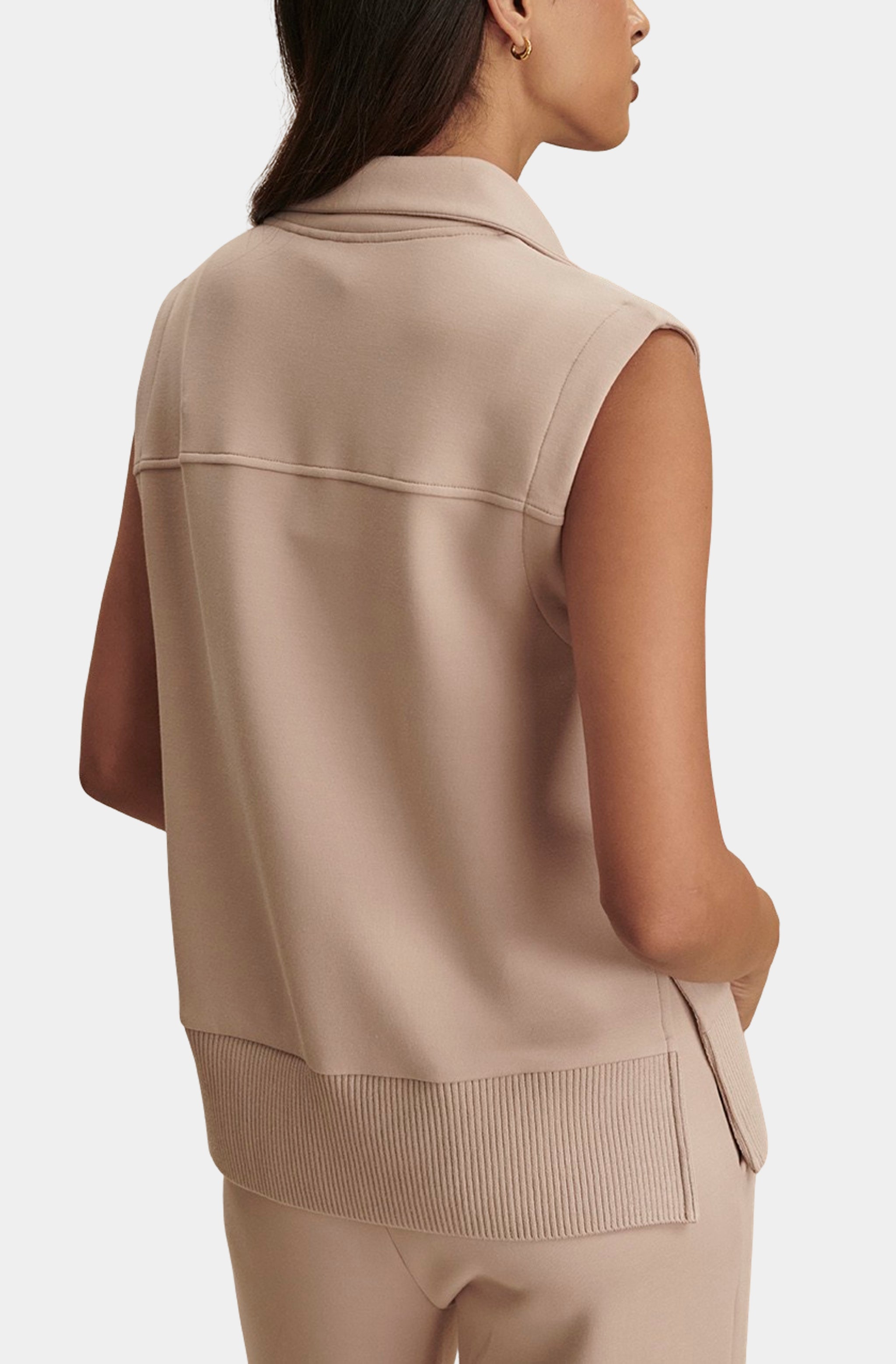 Conall Button Tank
